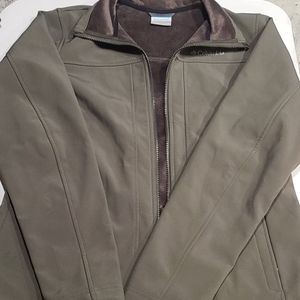 Columbia shell jacket